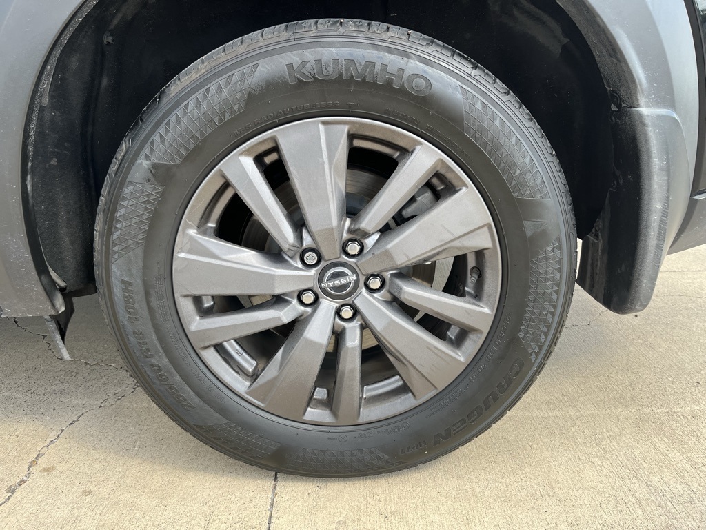 2023 Nissan Pathfinder S photo 14