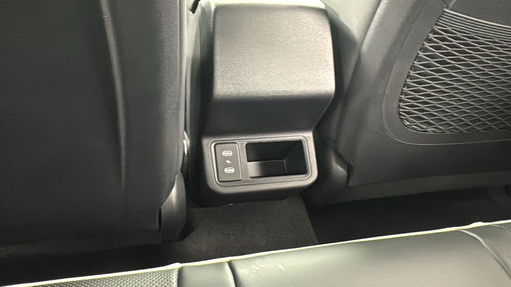 2025 Kia K4 GT-Line photo 30