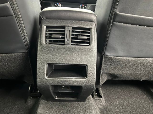 2024 Mitsubishi Outlander SE photo 39