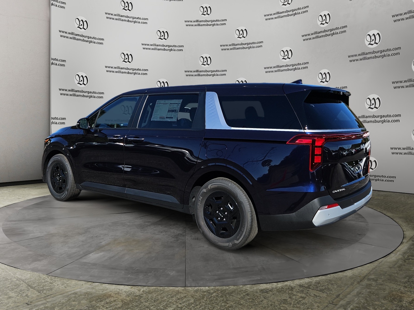 2026 Kia Carnival LX photo 3