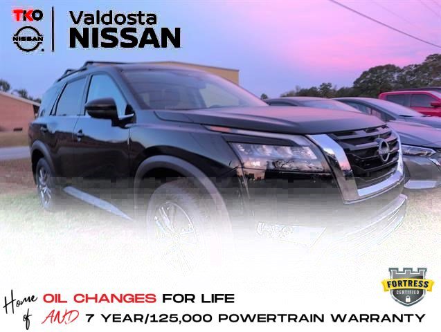 2018 Nissan Kicks SR's photo