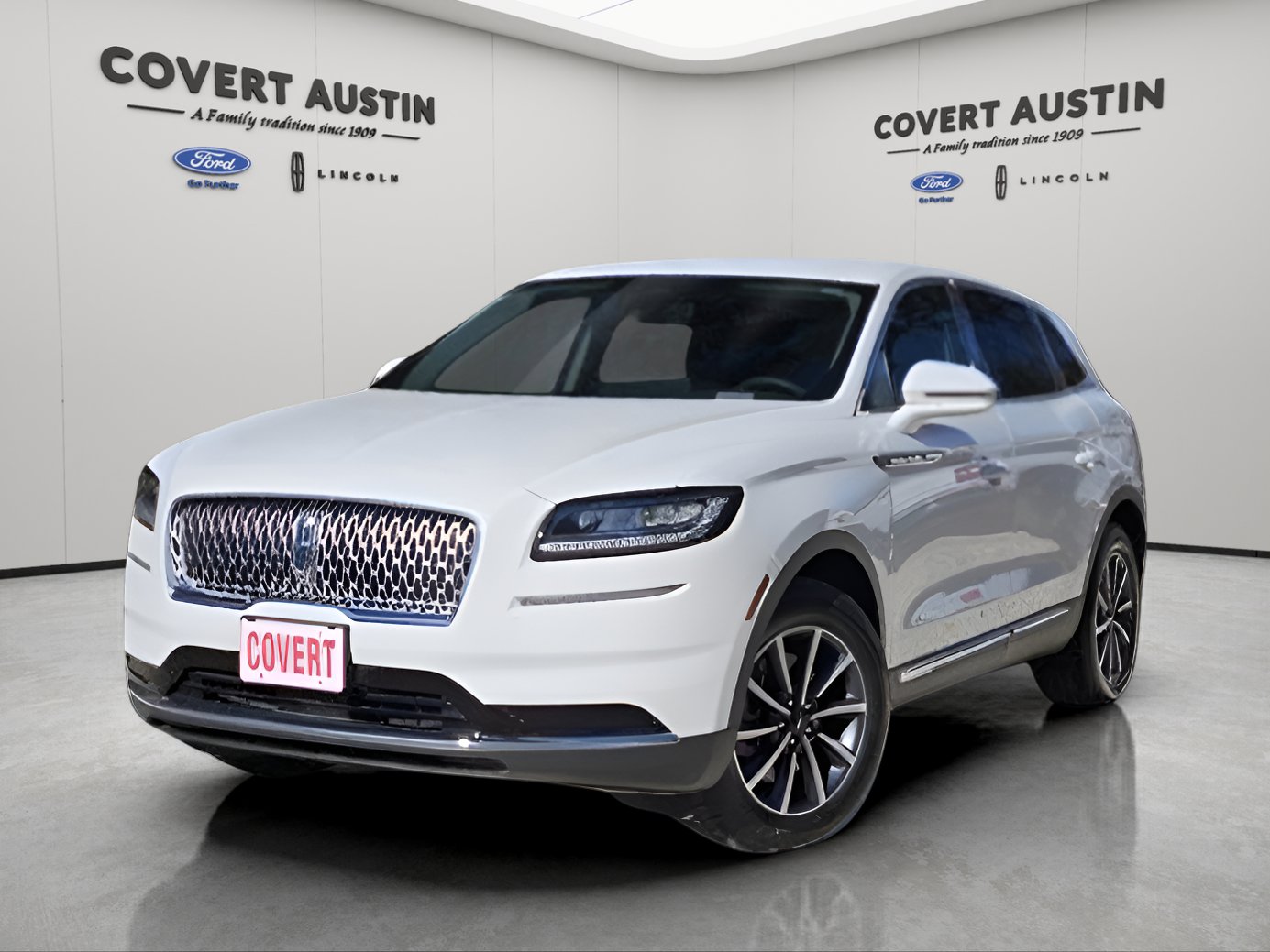 2022 Lincoln Nautilus Base's photo