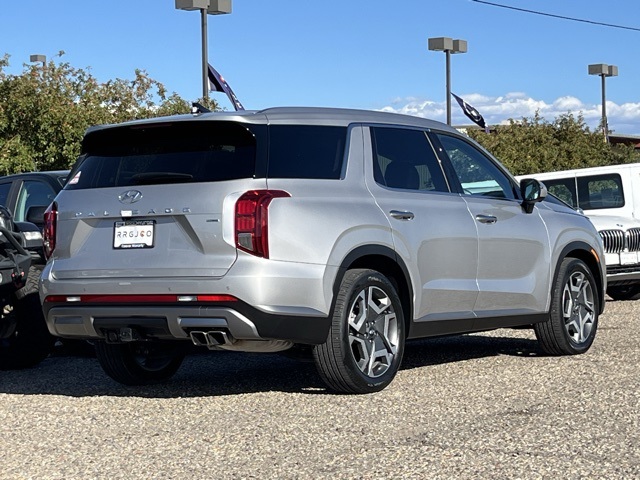 2025 Hyundai Palisade SEL photo 4
