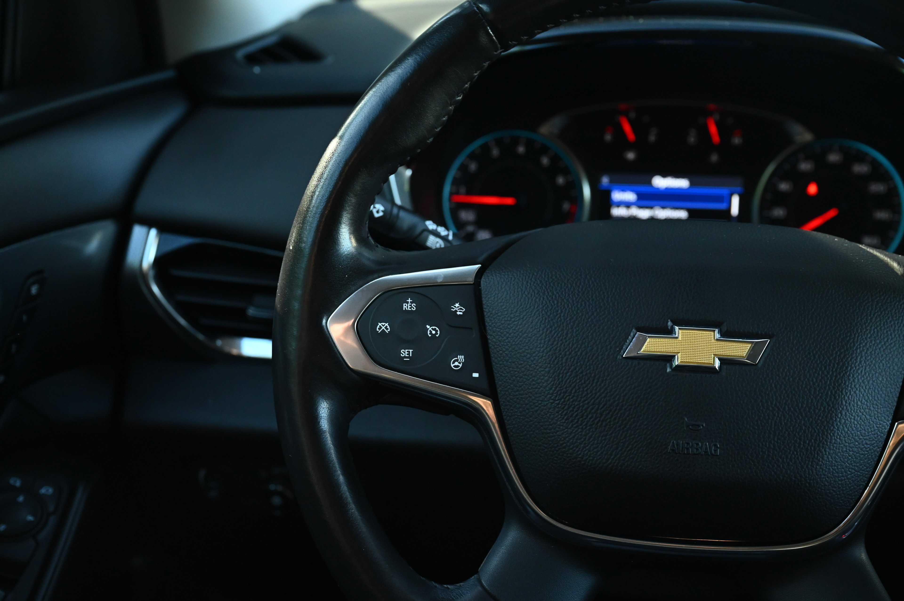 2020 Chevrolet Traverse Premier photo 35