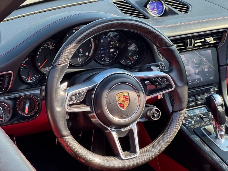 2019 Porsche 911 Turbo photo 18
