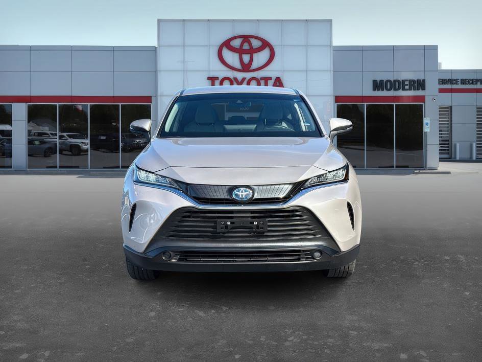 2021 Toyota Venza LE photo 2