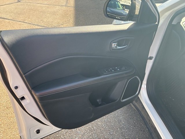 2019 Jeep Compass Latitude photo 13