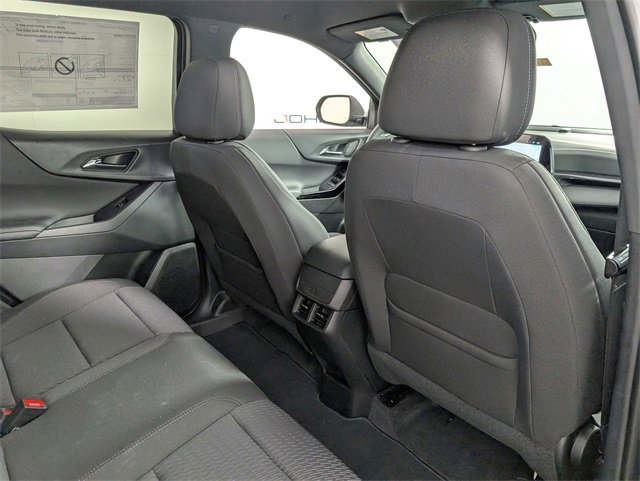 2025 Chevrolet Equinox LT photo 12