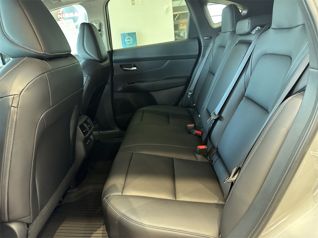 2025 Nissan Murano SL photo 25