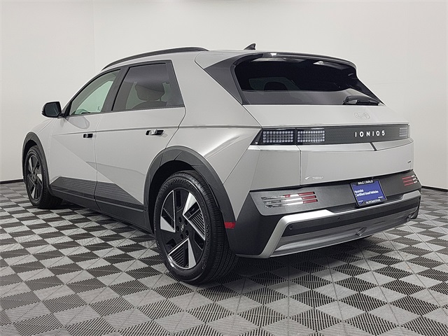 2025 Hyundai Ioniq 5 SEL photo 3