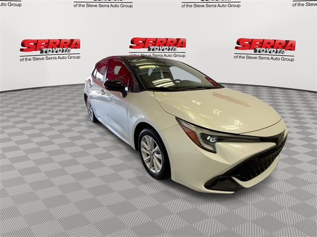 2023 Toyota Corolla SE photo 3