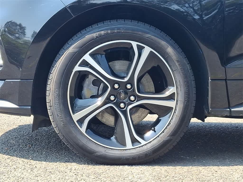 2023 Ford Edge ST photo 25