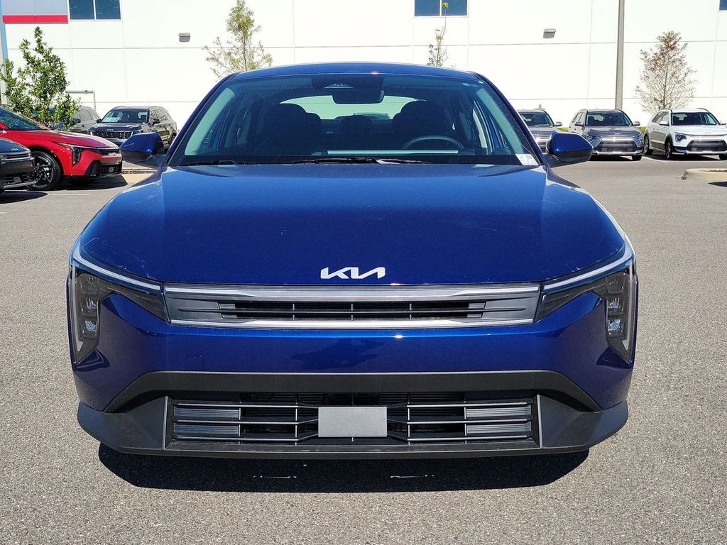 2025 Kia K4 LXS photo 9