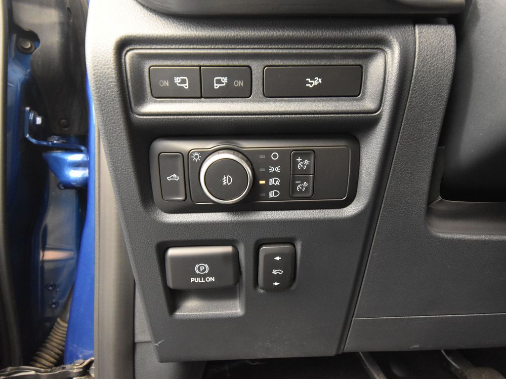 2022 Ford F-150 Lariat photo 22