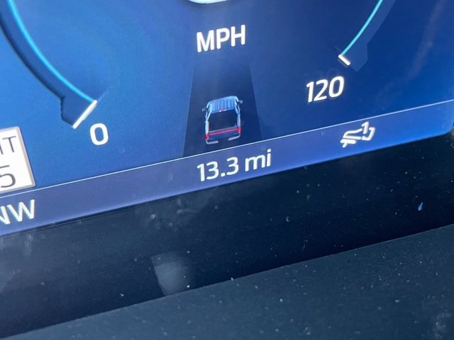2025 Ford F-150 Lightning Flash photo 4