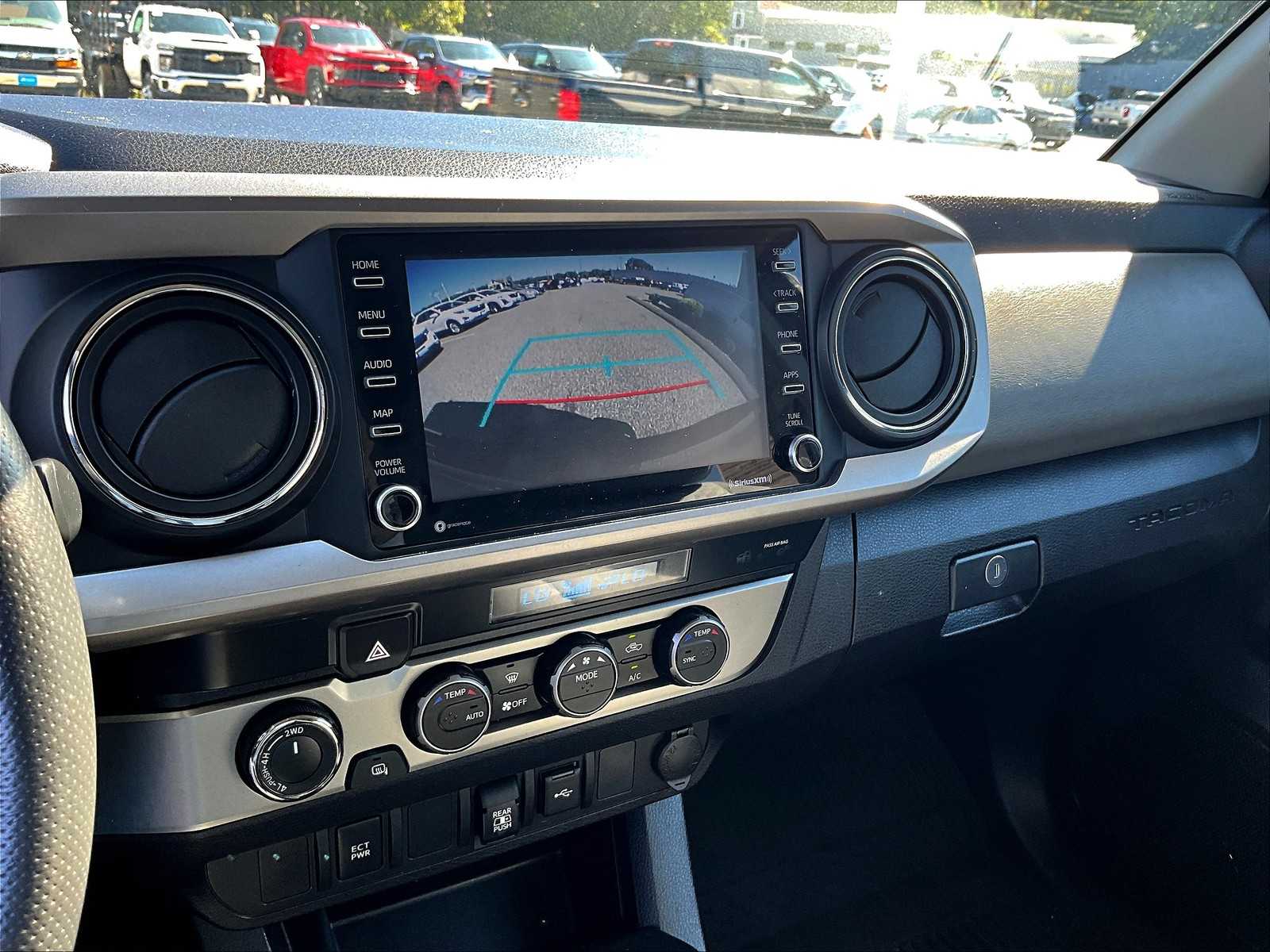 2021 Toyota Tacoma SR5 photo 19