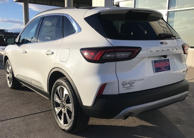 2024 Ford Escape Hybrid Platinum photo 18