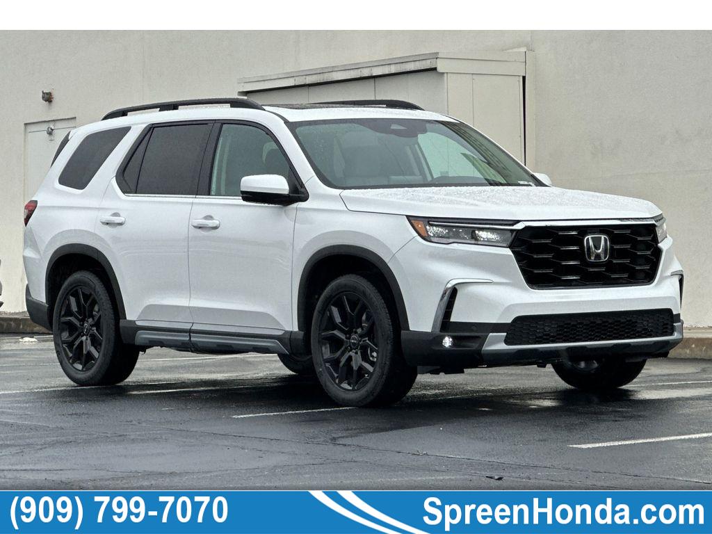 2025 Honda Pilot Touring's photo