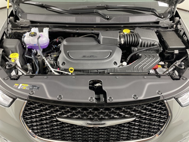 2025 Chrysler Pacifica photo 46