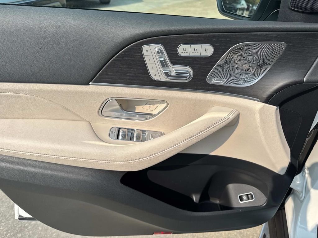 2026 Mercedes Benz GLE 450 4MATIC photo 15