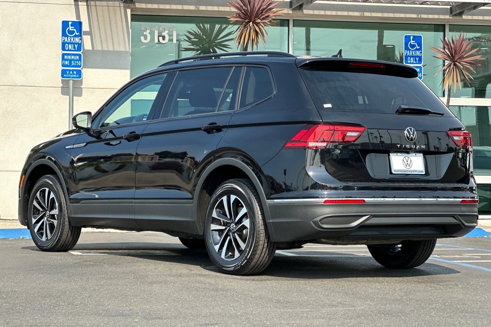 2023 Volkswagen Tiguan S photo 4