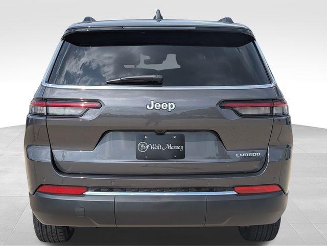 2025 Jeep Grand Cherokee Laredo X photo 3