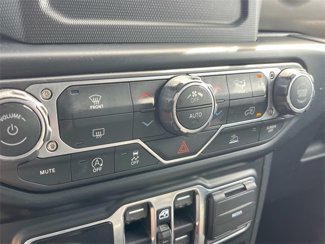 2021 Jeep Gladiator Sport photo 35