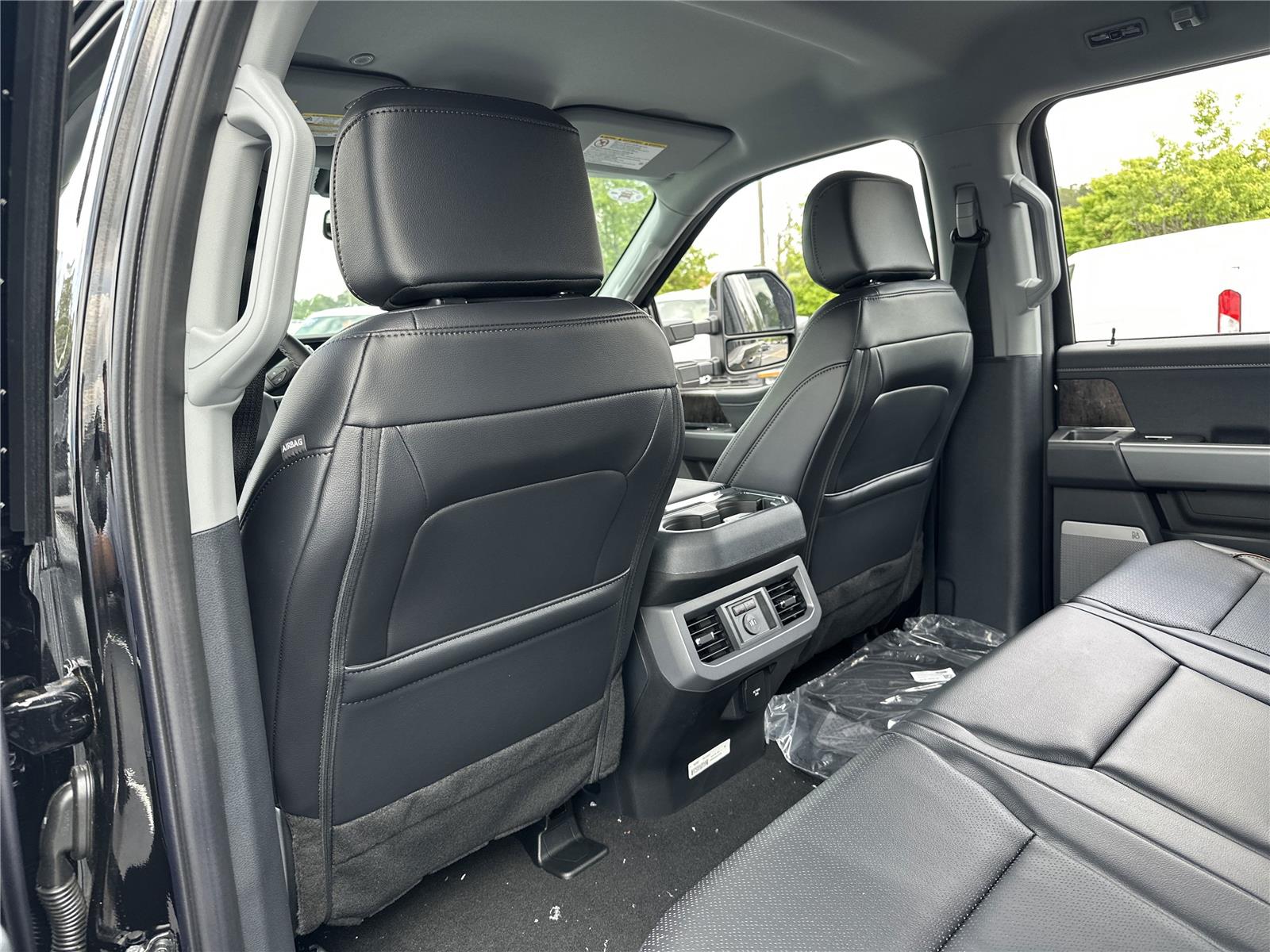 2025 Ford F-250 Lariat photo 26