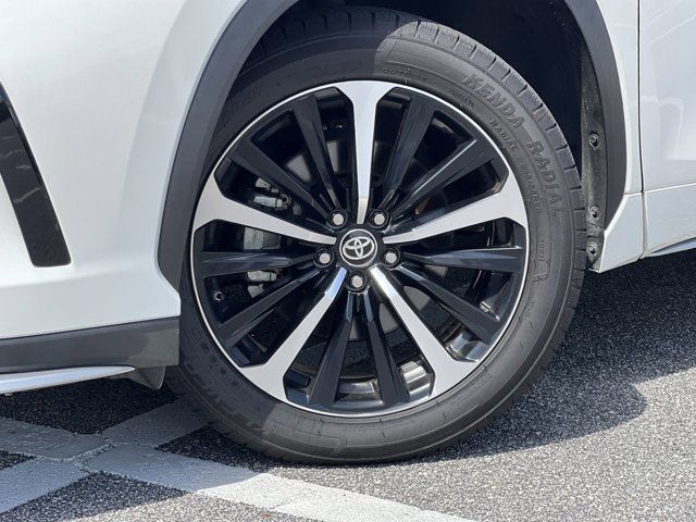 2021 Toyota Highlander XSE photo 2