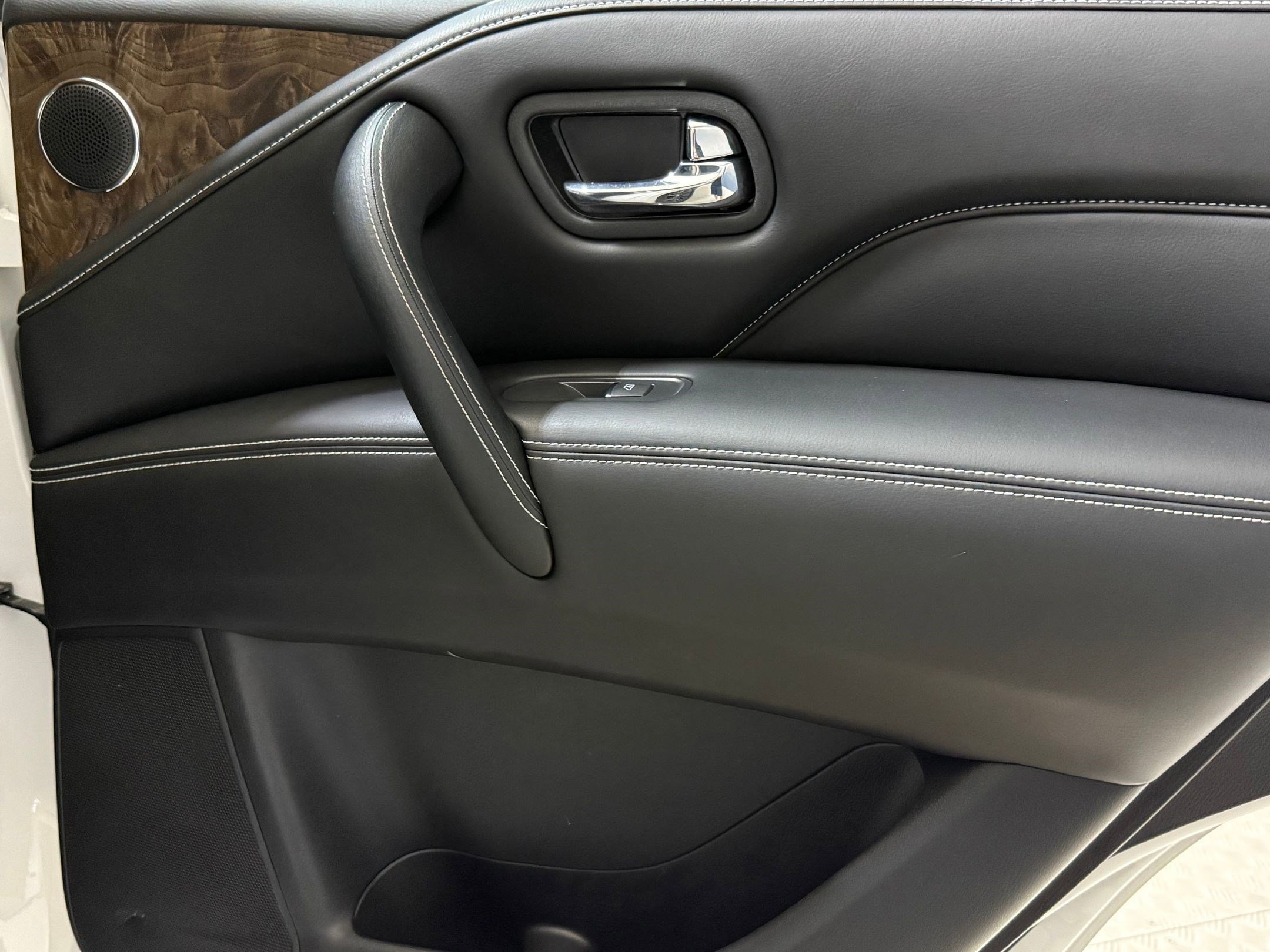 2022 Infiniti QX80 Premium Select photo 42