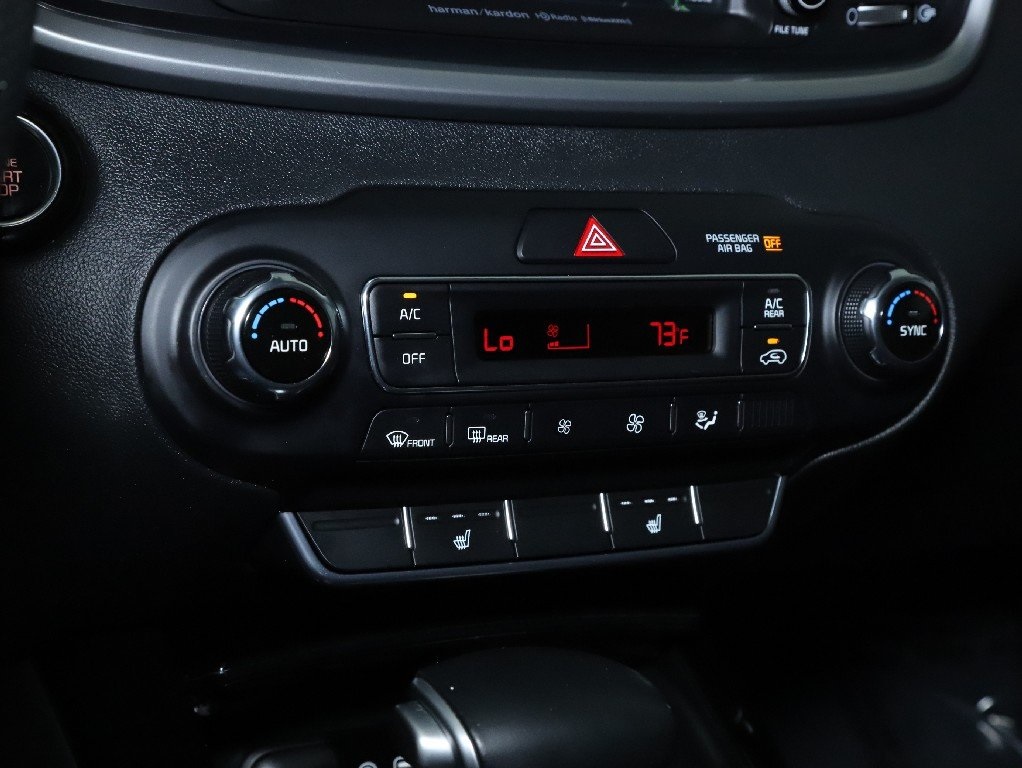 2020 Kia Sorento SX photo 26