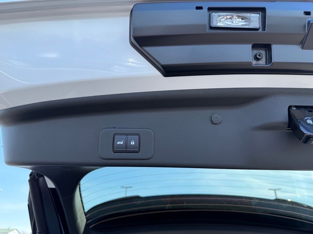 2025 Nissan Murano SL photo 26