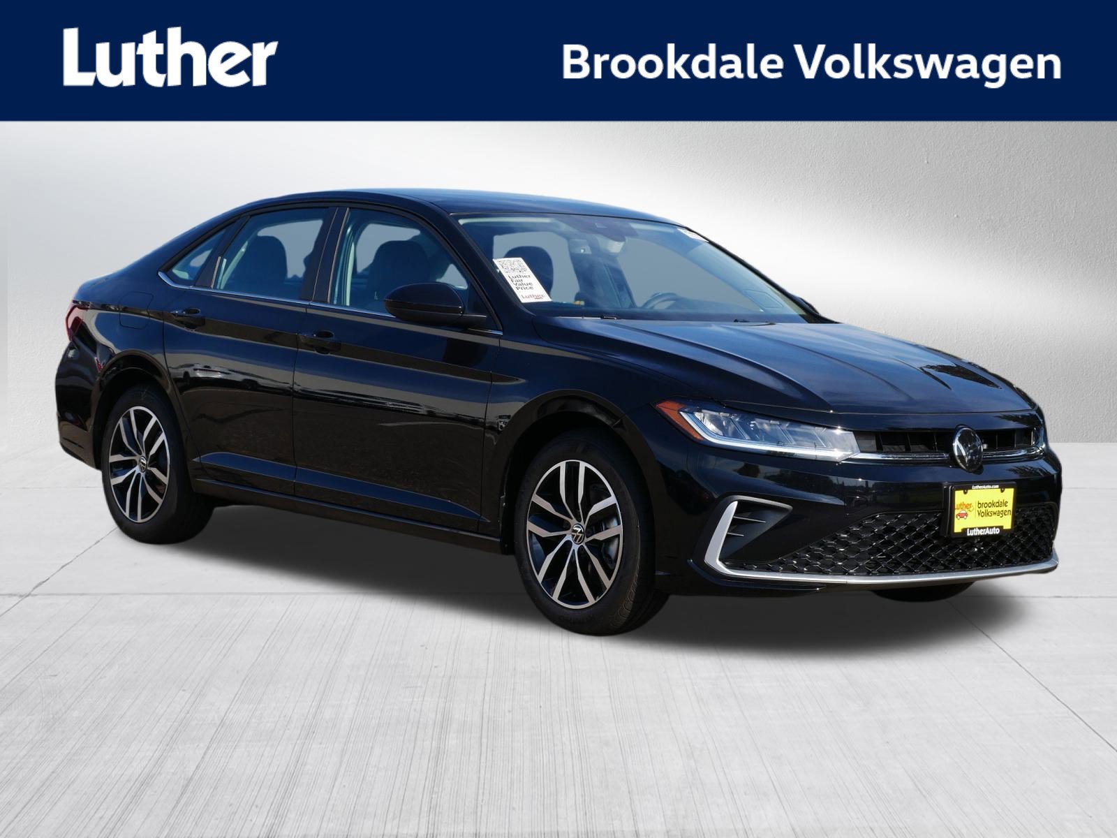 2025 Volkswagen Jetta SE's photo