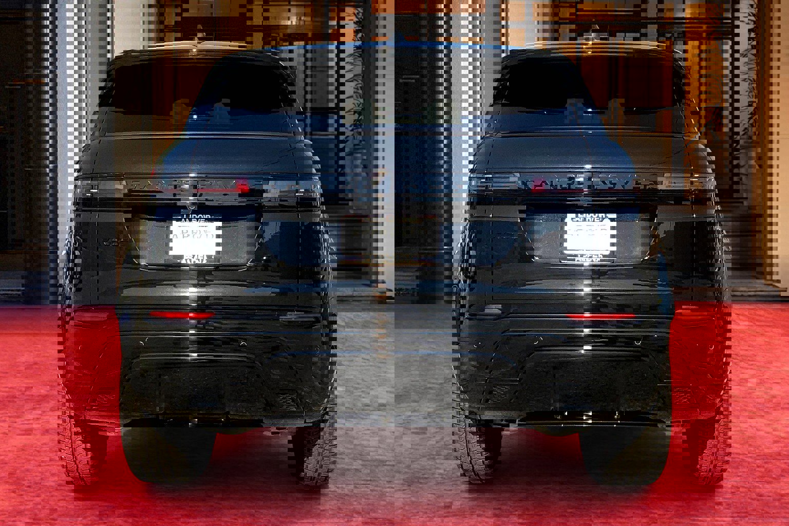 2024 Land Rover Range Rover Evoque Dynamic SE photo 4