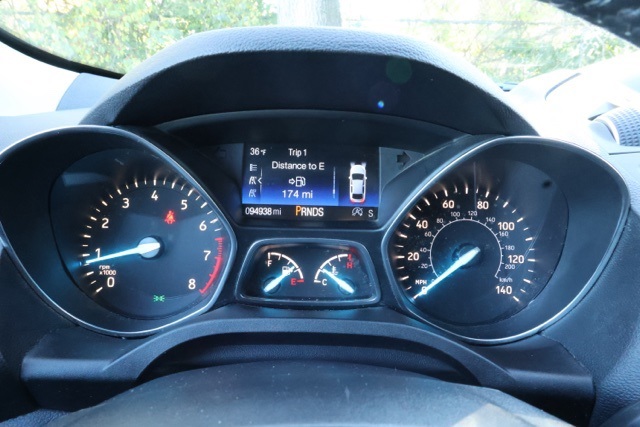 2019 Ford Escape SEL photo 3