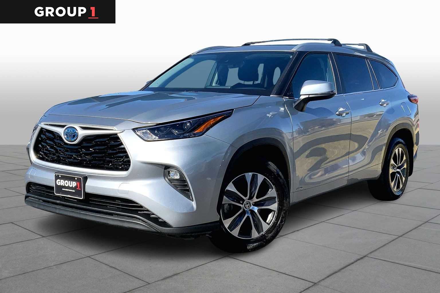 2023 Toyota Highlander XLE's photo