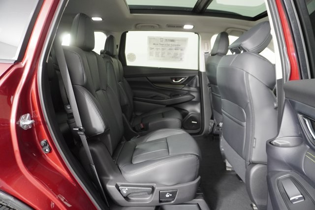 2025 Subaru Ascent Onyx Edition Touring photo 25