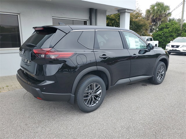 2025 Nissan Rogue S photo 3