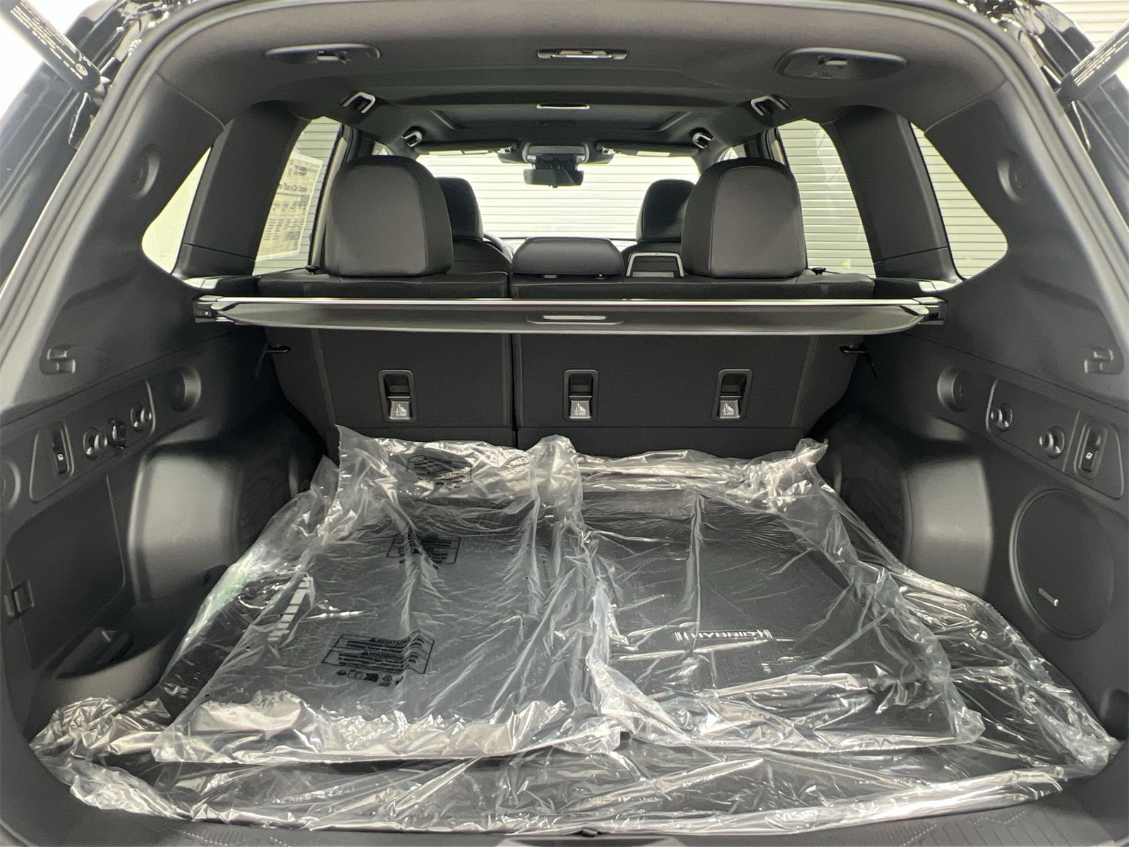 2025 Subaru Forester Touring photo 22