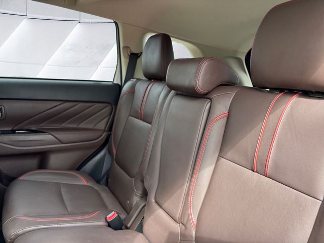 2018 Mitsubishi Outlander PHEV GT photo 18
