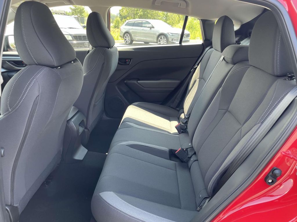 2025 Subaru Impreza Base photo 3