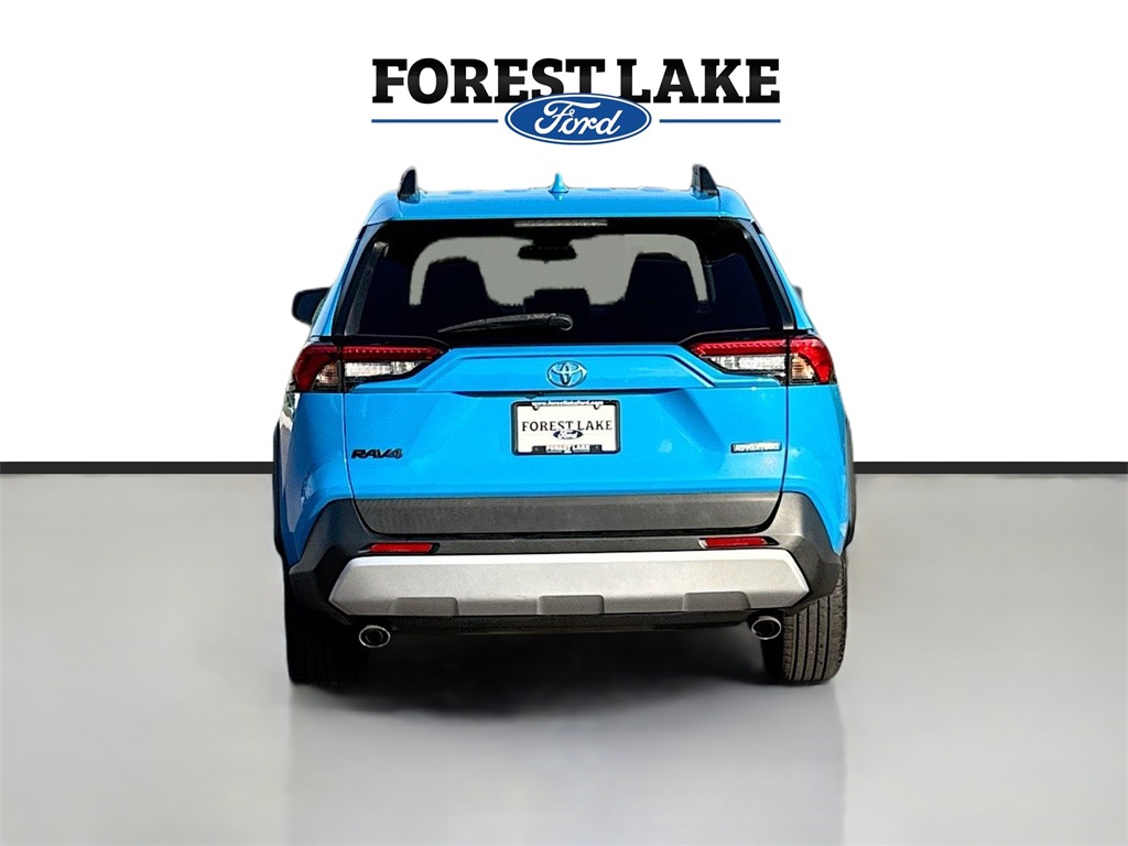 2020 Toyota RAV4 Adventure photo 2
