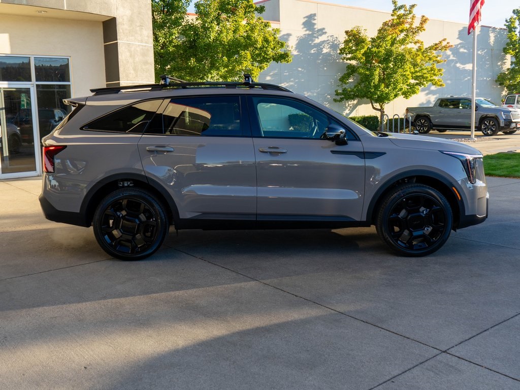 2025 Kia Sorento X-Line SX Prestige photo 4