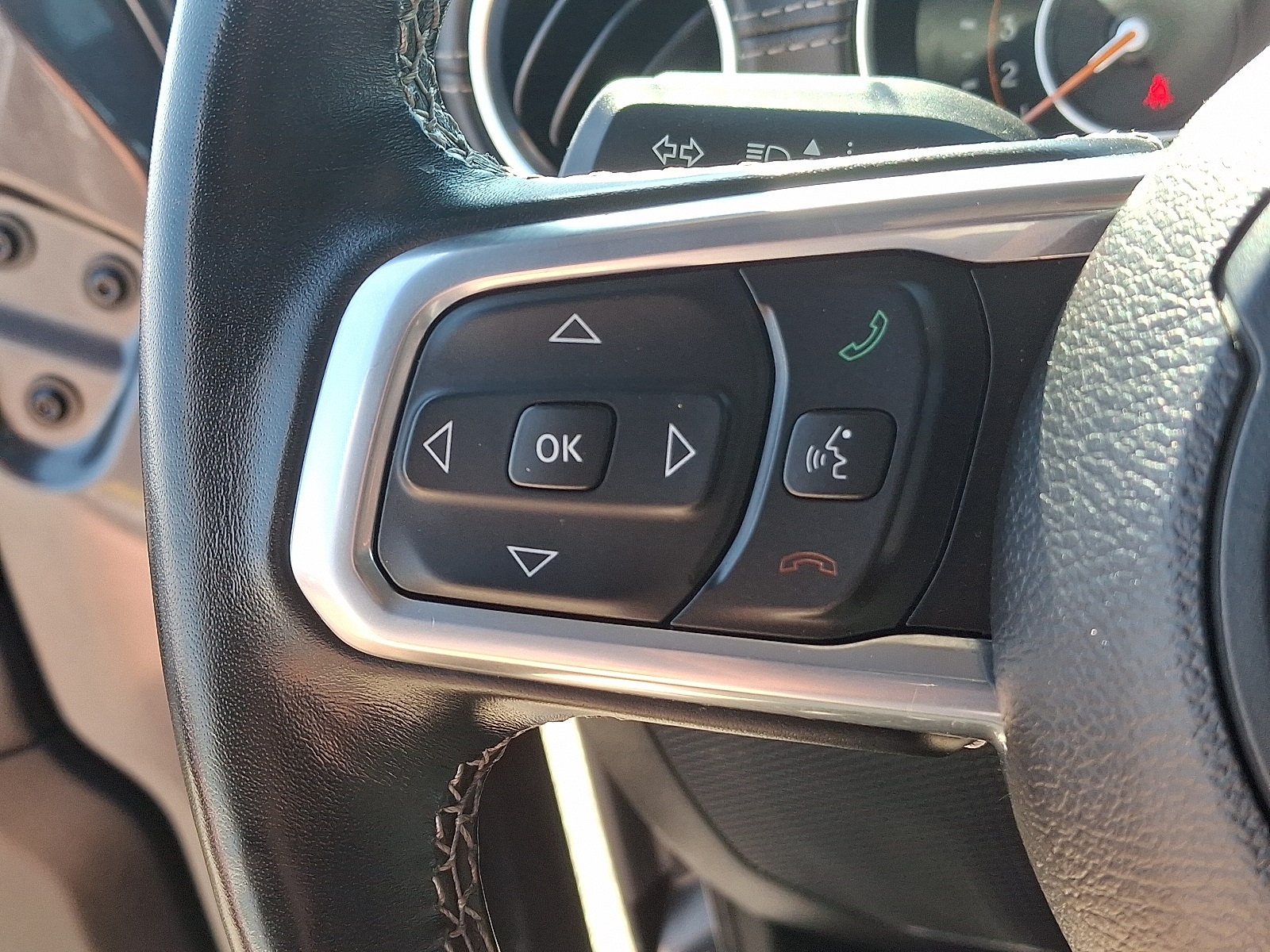2022 Jeep Wrangler Unlimited Sahara photo 21