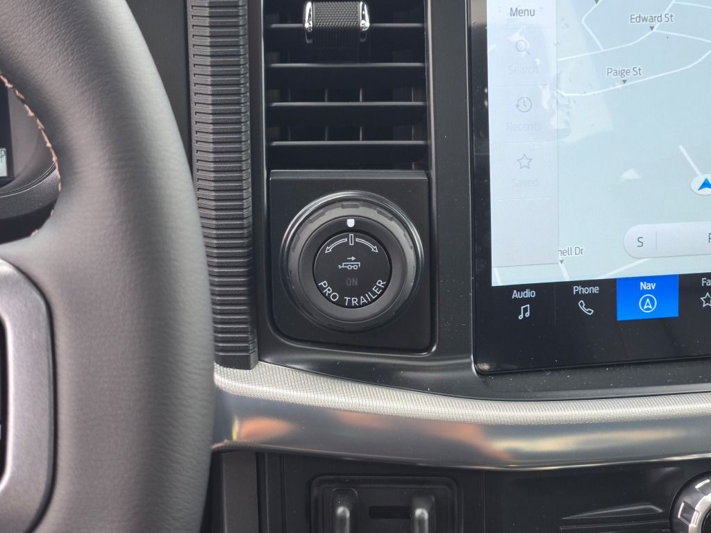 2025 Ford F-150 Lariat photo 27