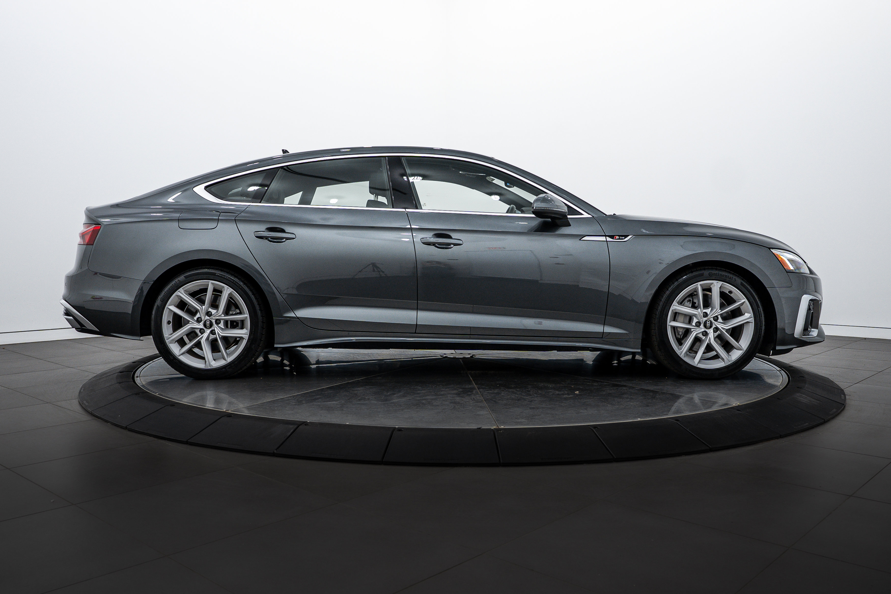 2023 Audi A5 S line Quattro Premium Plus photo 2