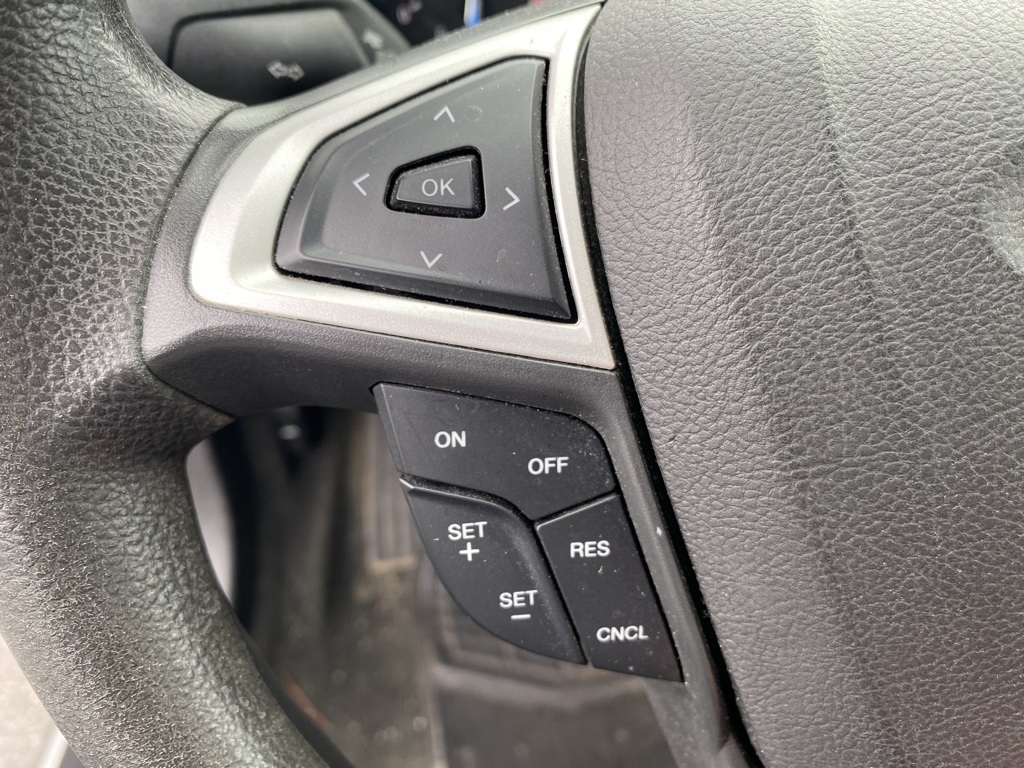 2016 Ford Fusion SE photo 8