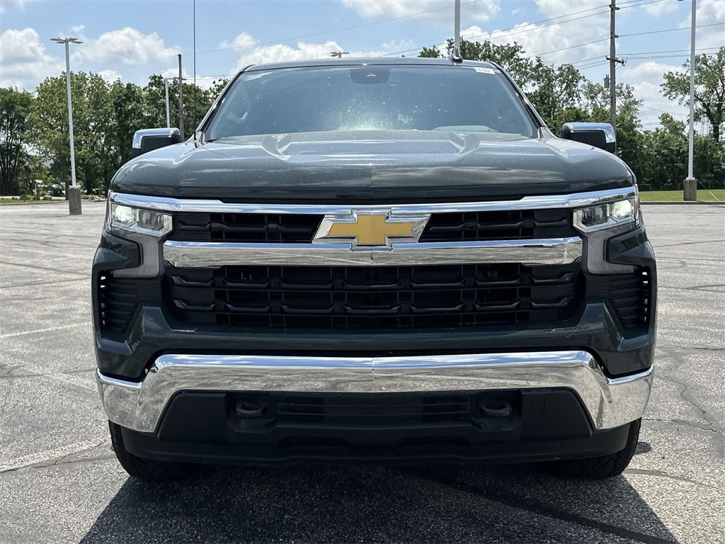 2025 Chevrolet Silverado 1500 LT photo 33