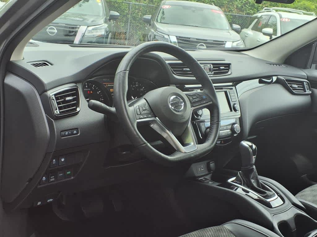 2022 Nissan Rogue Sport SV photo 13