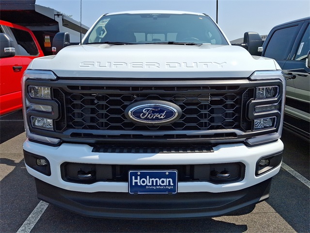 2025 Ford F-350 XL photo 2